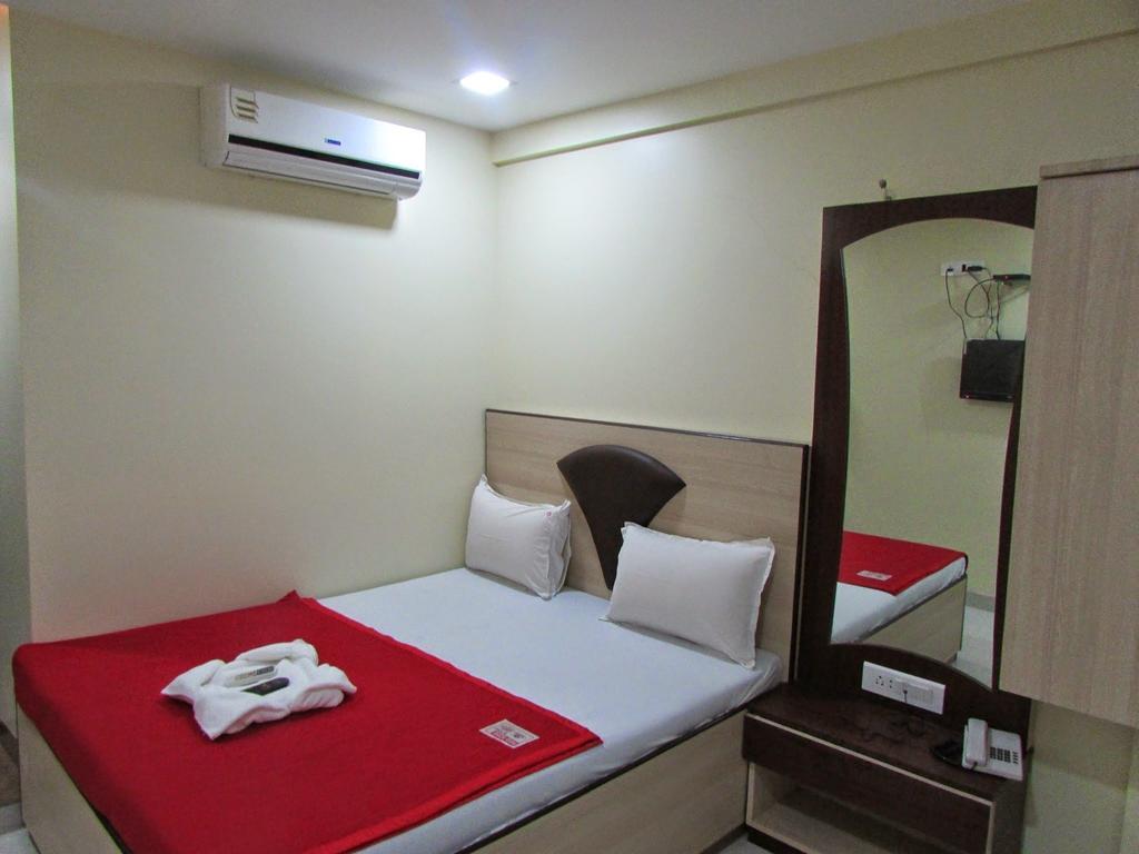 Royal Annex Hotel Mumbai Room photo