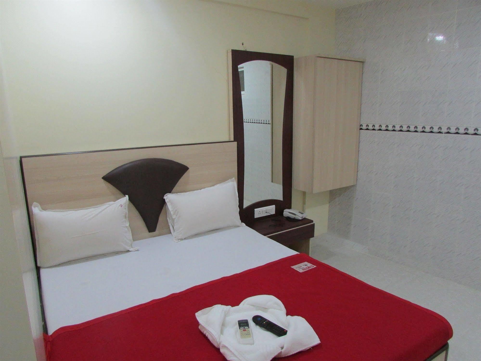 Royal Annex Hotel Mumbai Exterior photo